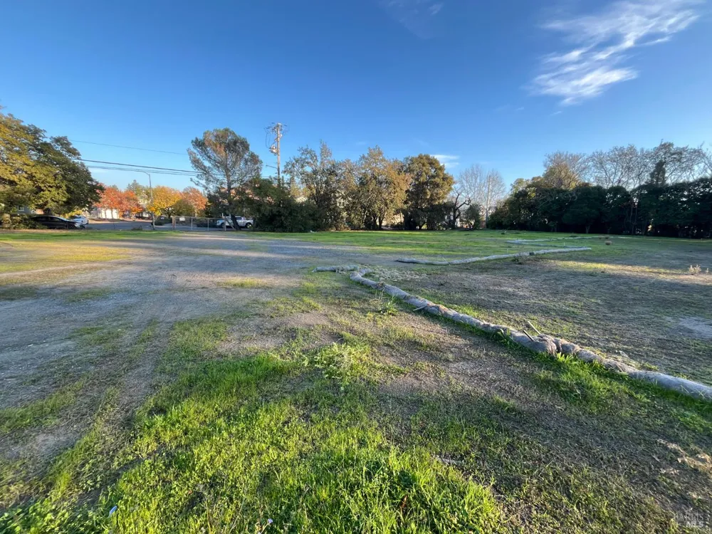 1055 Wright Street Santa Rosa, CA 95404