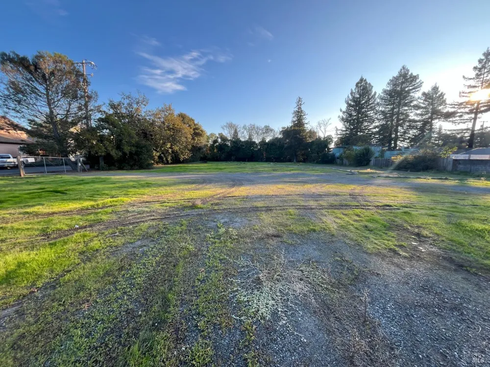 1055 Wright Street Santa Rosa, CA 95404