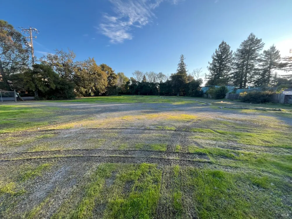 1055 Wright Street Santa Rosa, CA 95404
