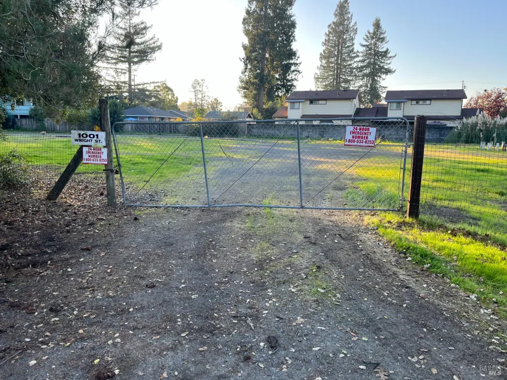 1055 Wright Street Santa Rosa, CA 95404