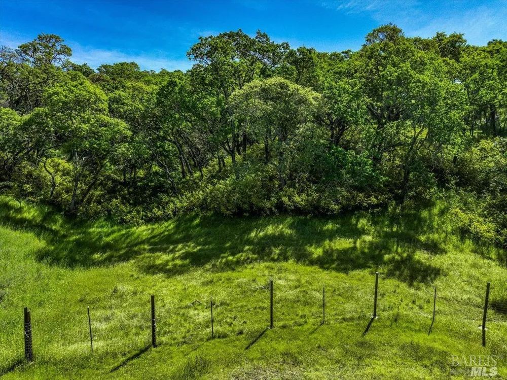 840 Horn Avenue Glen Ellen, CA 95442