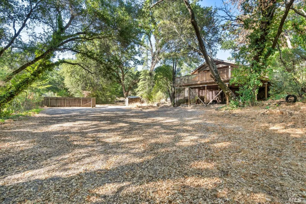 840 Horn Avenue Glen Ellen, CA 95442