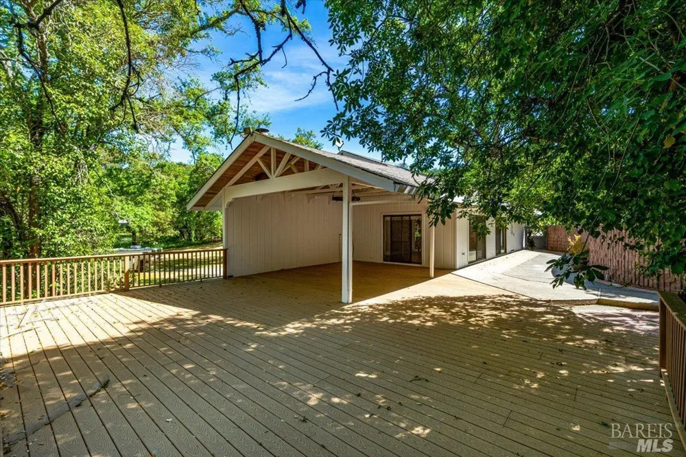 840 Horn Avenue Glen Ellen, CA 95442