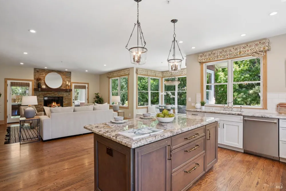 6 Hunter Creek Fairfax, CA 94930