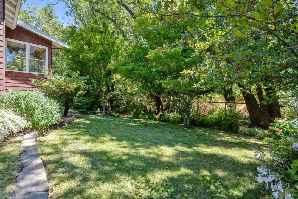 6 Hunter Creek Fairfax, CA 94930