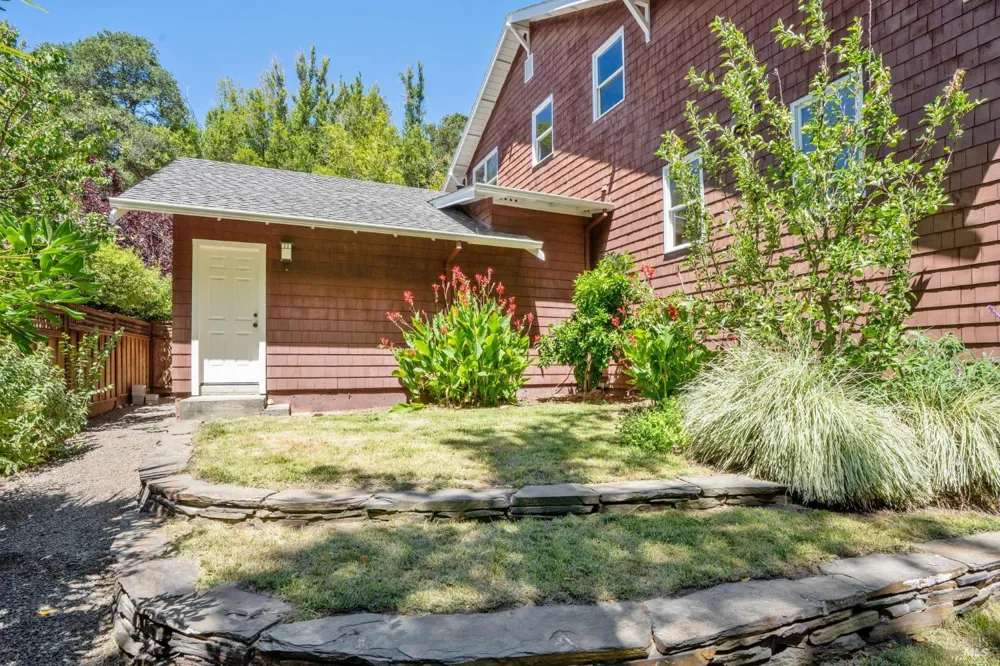 6 Hunter Creek Fairfax, CA 94930
