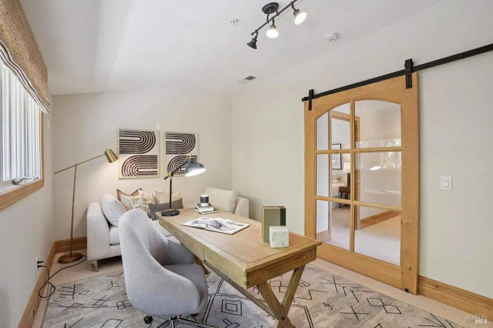 6 Hunter Creek Fairfax, CA 94930