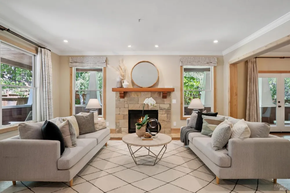 6 Hunter Creek Fairfax, CA 94930