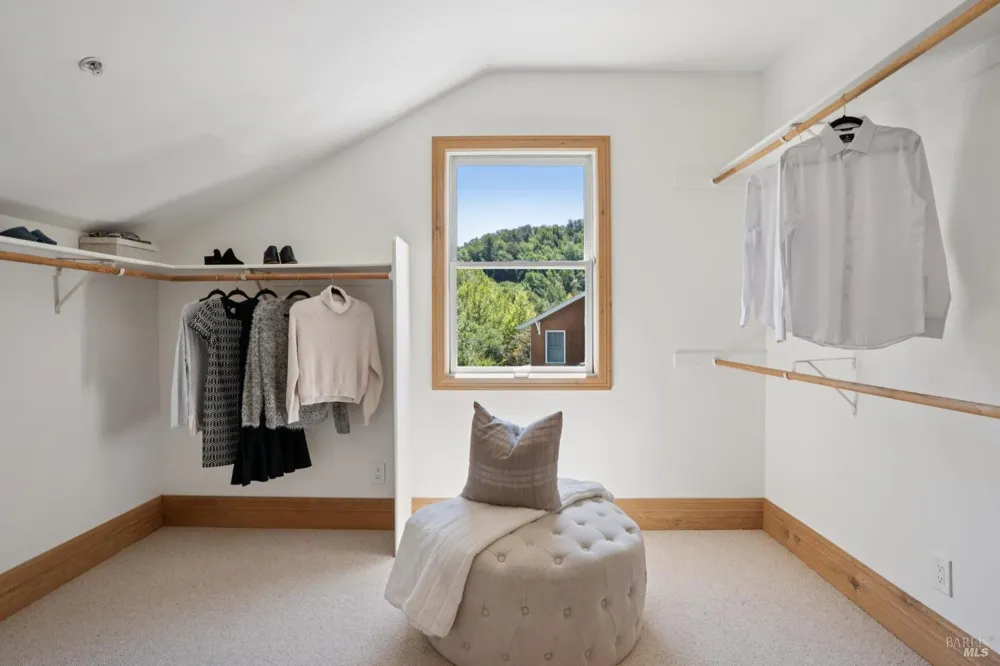 6 Hunter Creek Fairfax, CA 94930