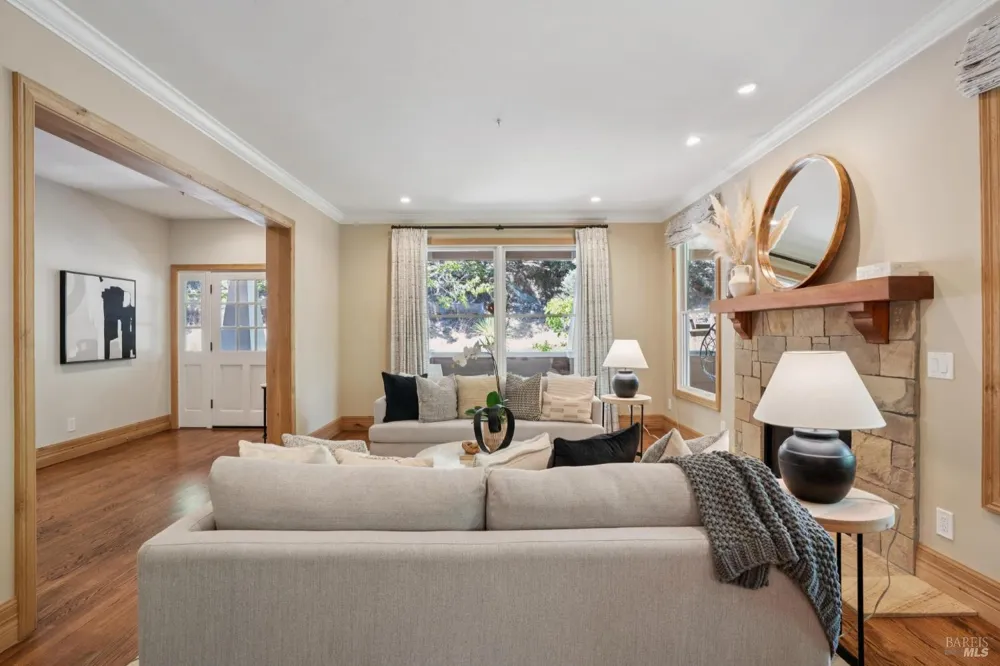 6 Hunter Creek Fairfax, CA 94930