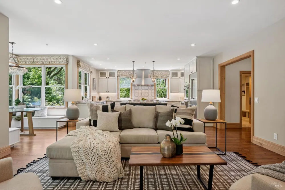 6 Hunter Creek Fairfax, CA 94930
