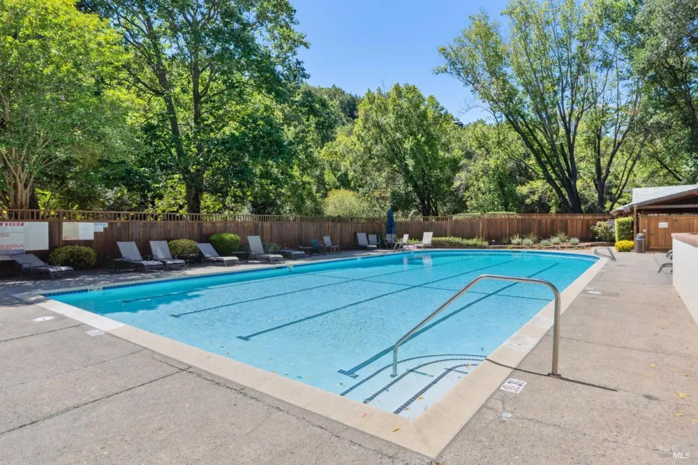6 Hunter Creek Fairfax, CA 94930