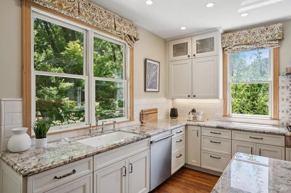 6 Hunter Creek Fairfax, CA 94930