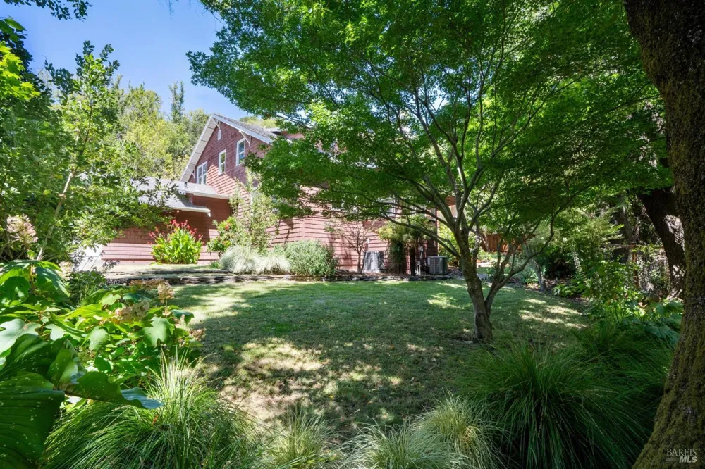 6 Hunter Creek Fairfax, CA 94930