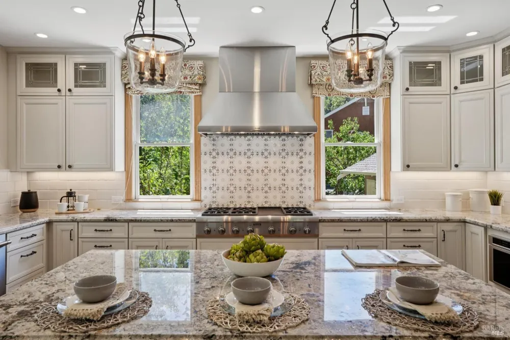 6 Hunter Creek Fairfax, CA 94930