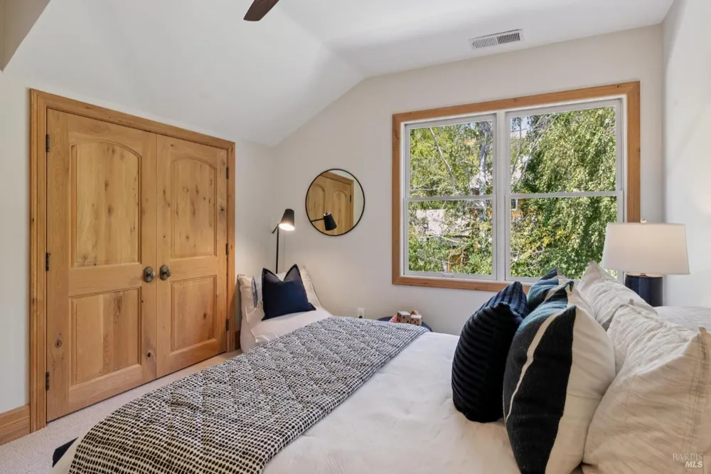 6 Hunter Creek Fairfax, CA 94930