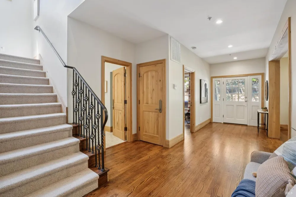 6 Hunter Creek Fairfax, CA 94930