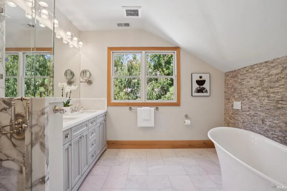 6 Hunter Creek Fairfax, CA 94930