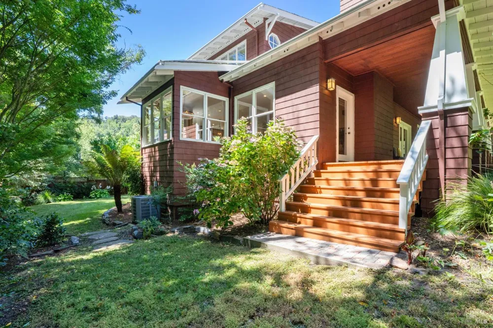 6 Hunter Creek Fairfax, CA 94930