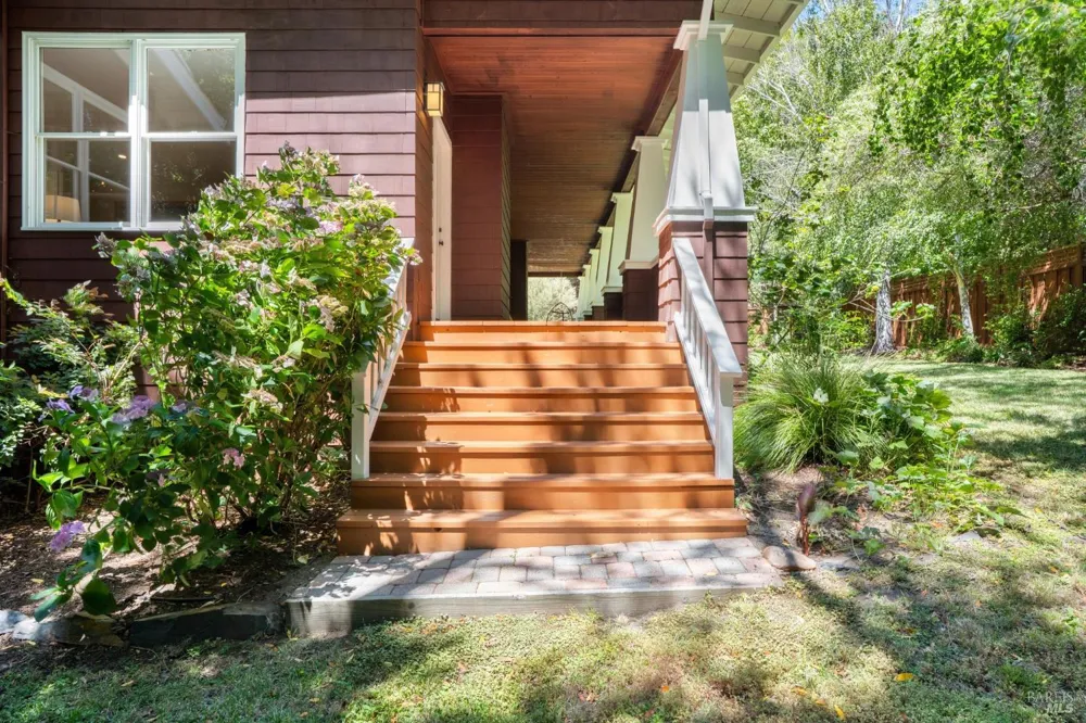 6 Hunter Creek Fairfax, CA 94930