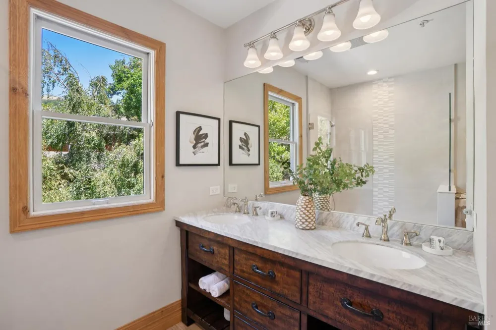 6 Hunter Creek Fairfax, CA 94930