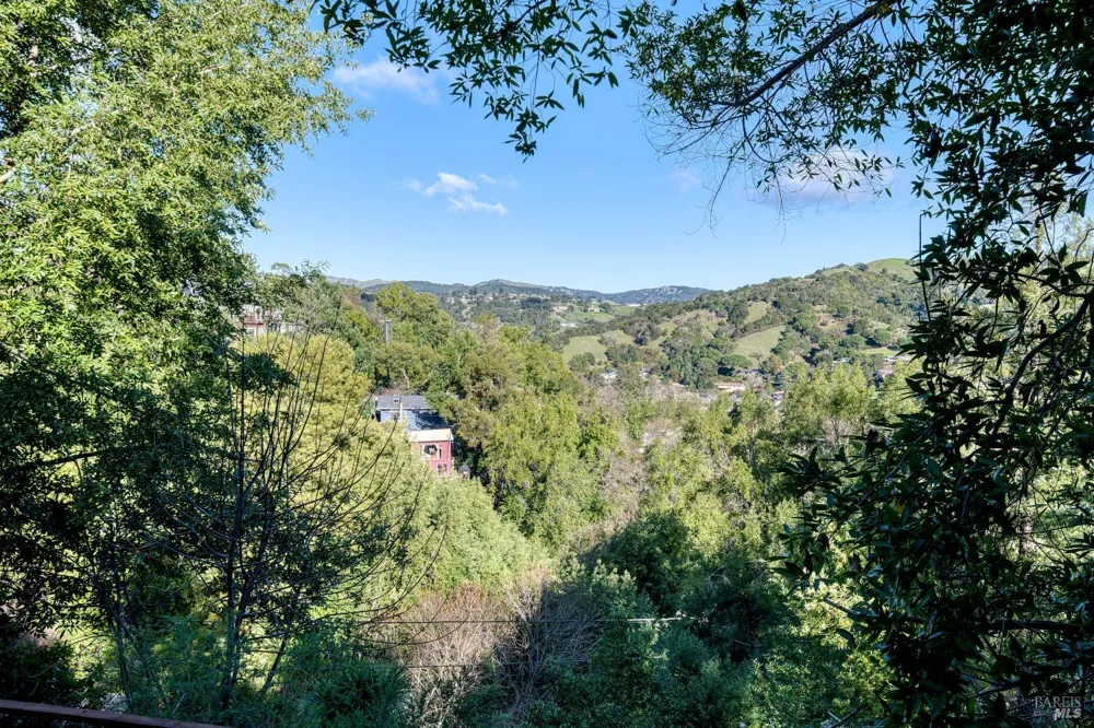 223 Tamalpais Road Fairfax, CA 94930