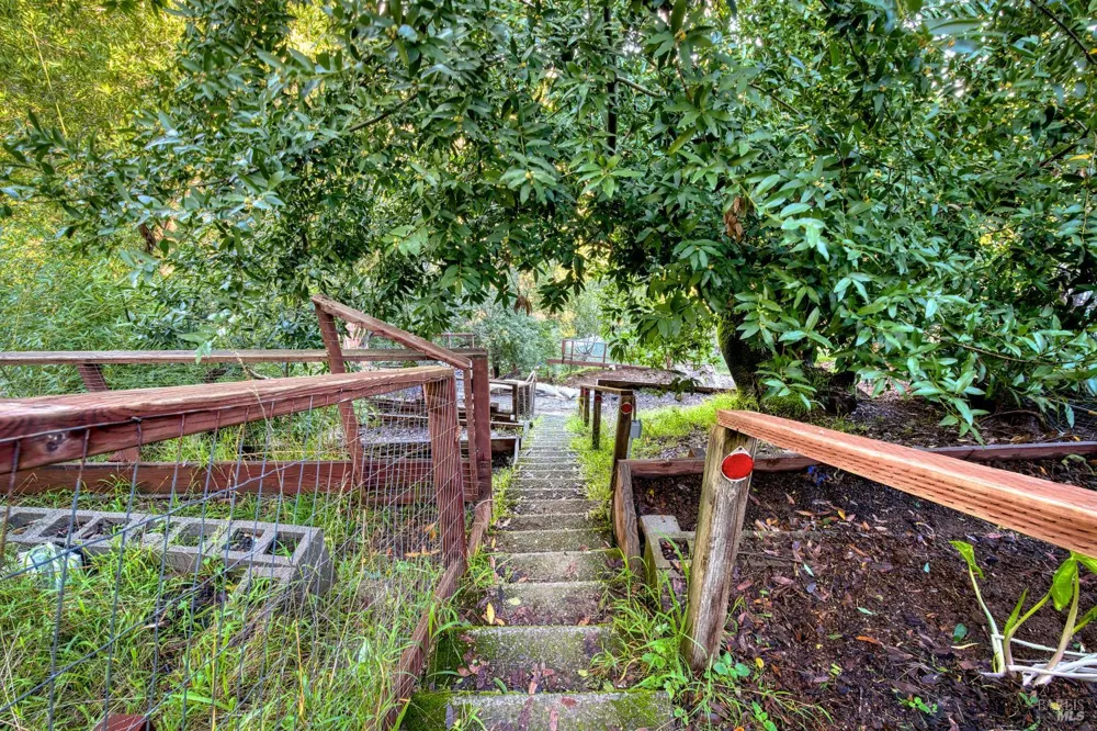 223 Tamalpais Road Fairfax, CA 94930