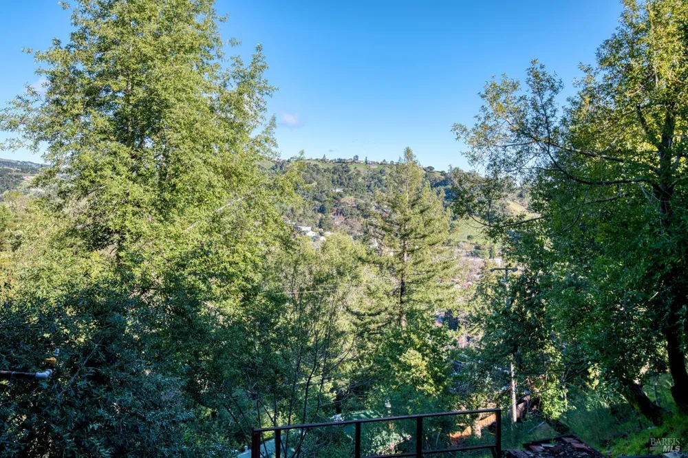 223 Tamalpais Road Fairfax, CA 94930