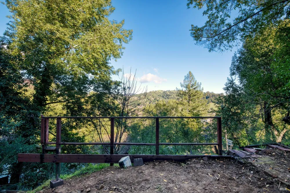 223 Tamalpais Road Fairfax, CA 94930