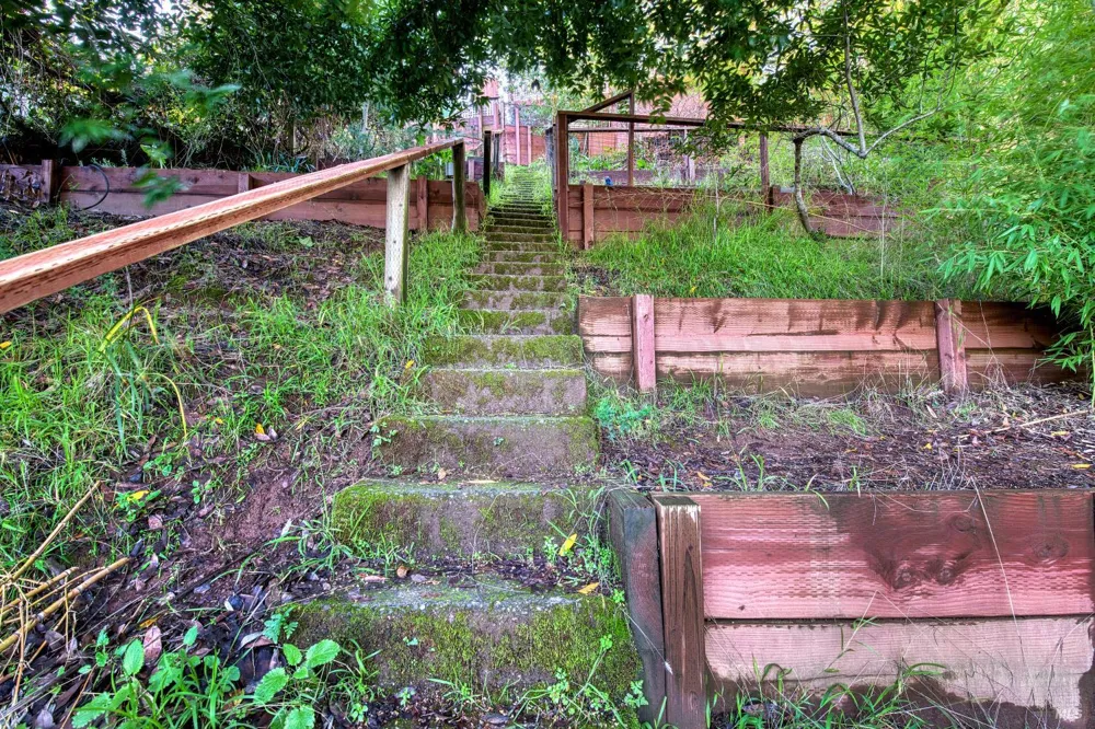 223 Tamalpais Road Fairfax, CA 94930