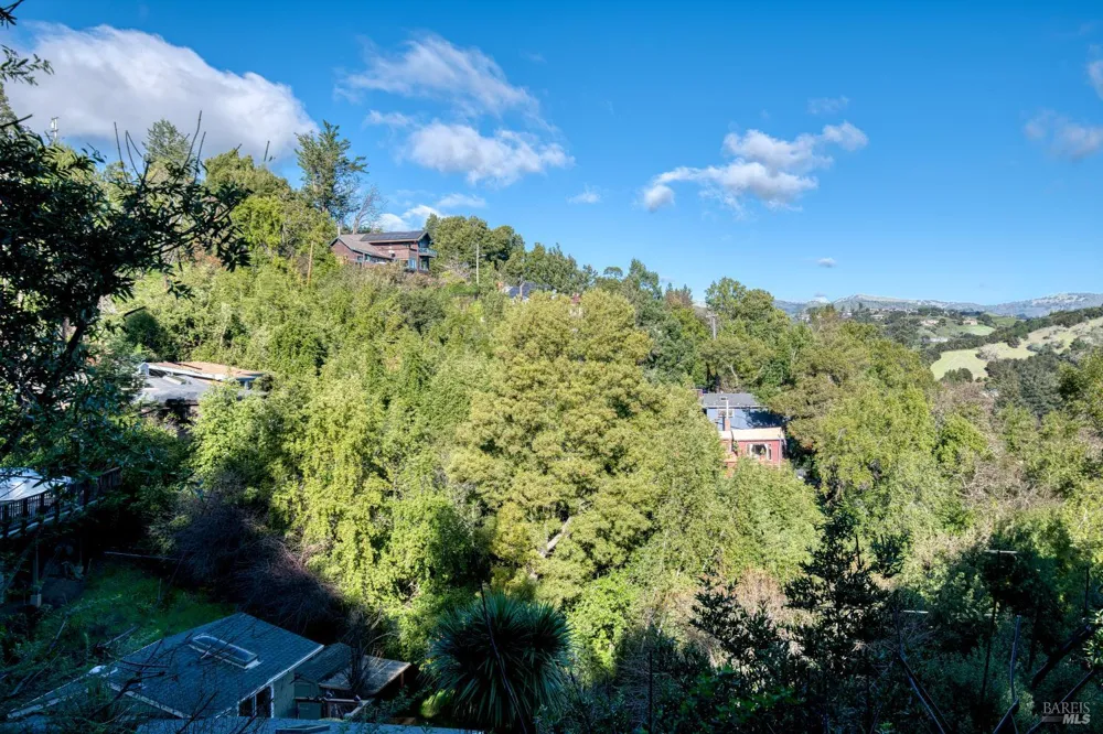 223 Tamalpais Road Fairfax, CA 94930