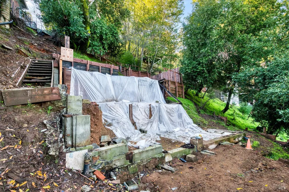 223 Tamalpais Road Fairfax, CA 94930