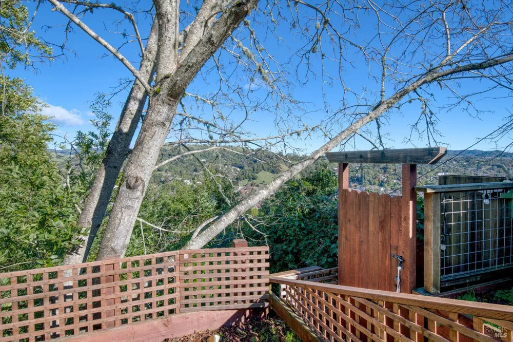 223 Tamalpais Road Fairfax, CA 94930