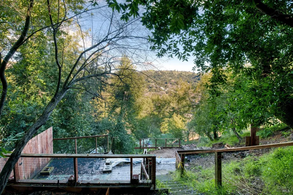 223 Tamalpais Road Fairfax, CA 94930