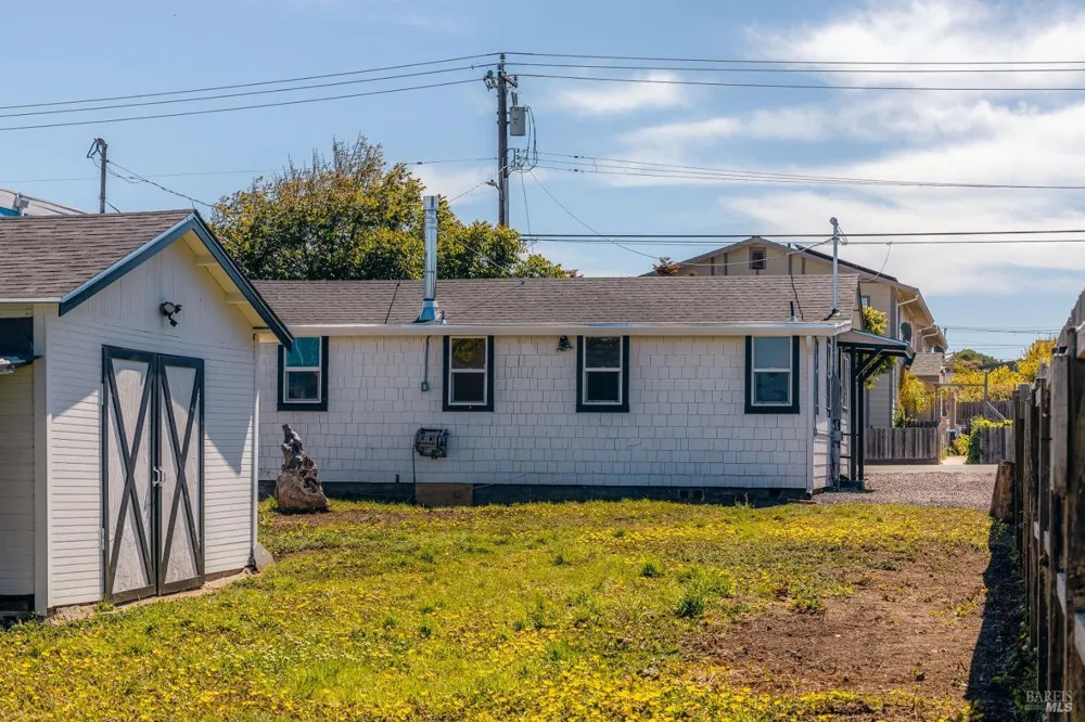 459 S Mcpherson Street Fort Bragg, CA 95437