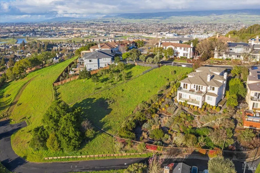 45 Augusta Circle Petaluma, CA 94952