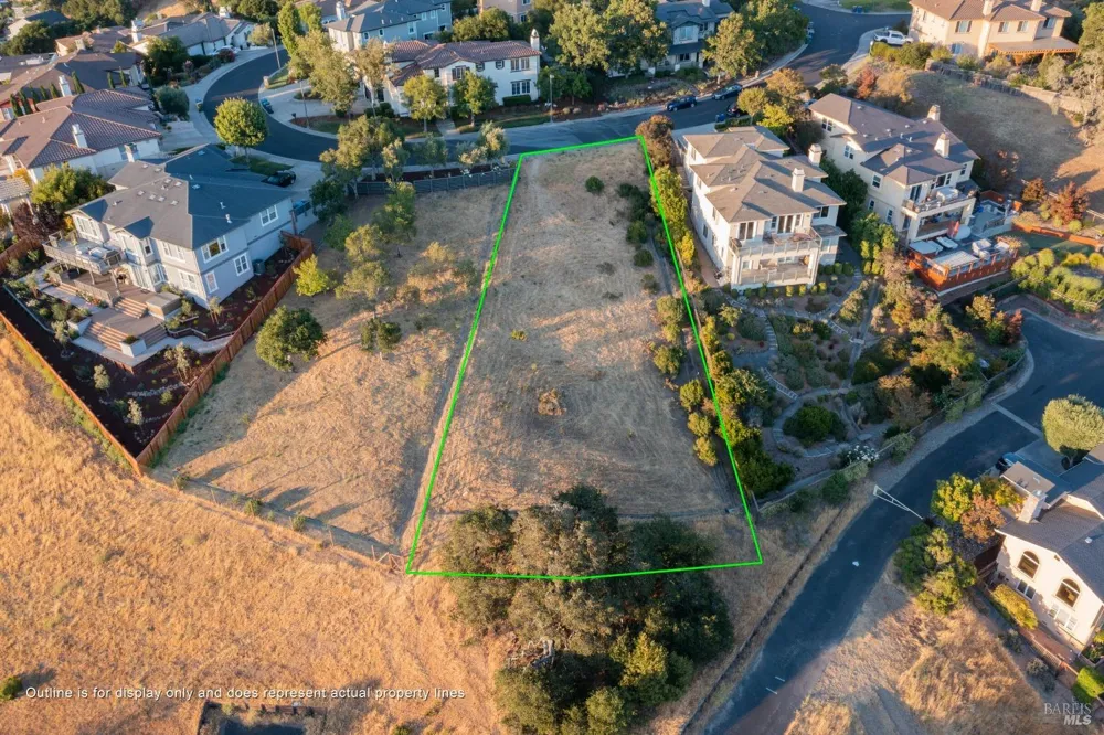 45 Augusta Circle Petaluma, CA 94952