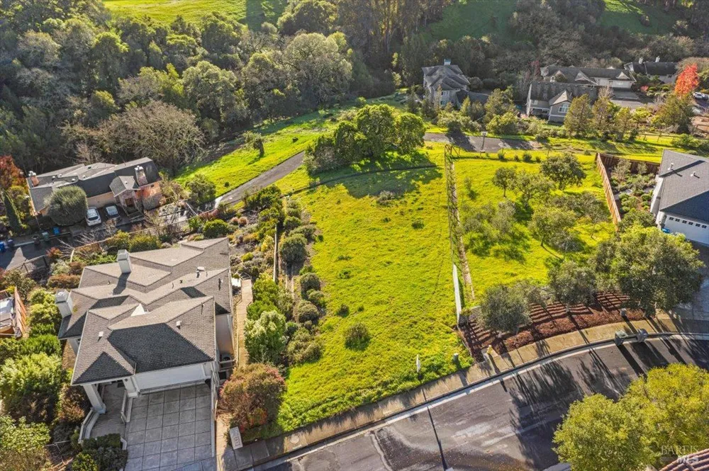 45 Augusta Circle Petaluma, CA 94952