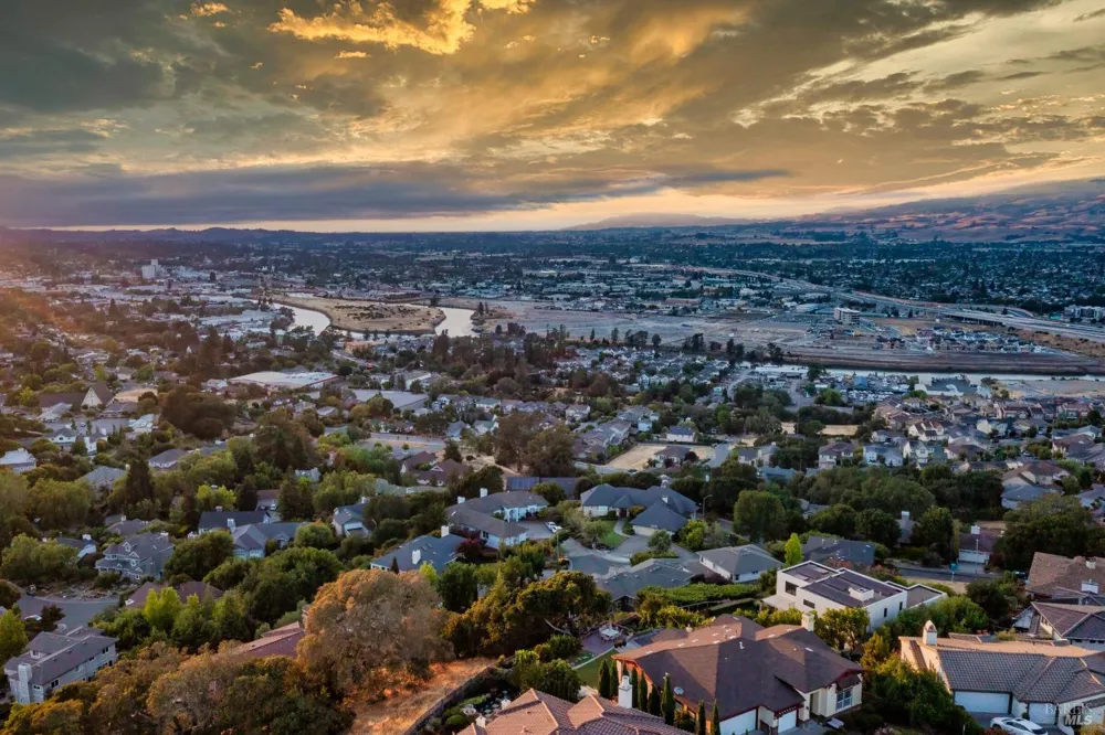 45 Augusta Circle Petaluma, CA 94952