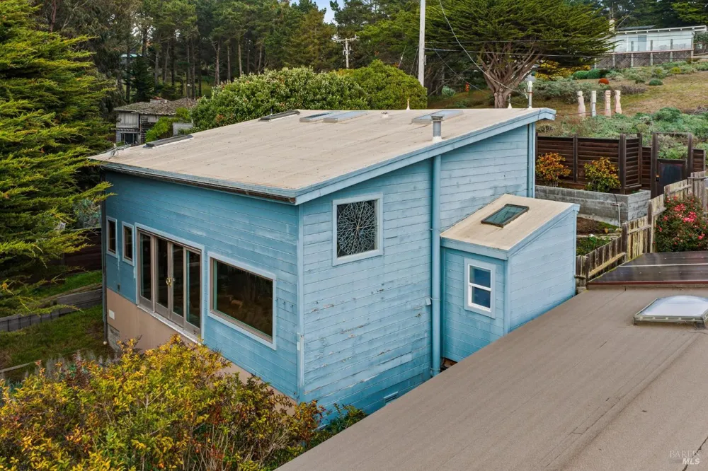 373 Ocean Parkway Bolinas, CA 94924