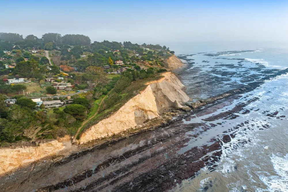 373 Ocean Parkway Bolinas, CA 94924
