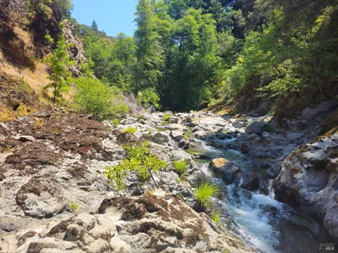 58901 Hwy 101 Highway