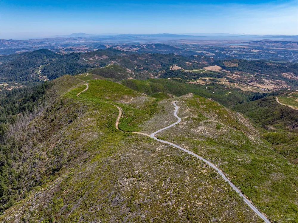 4420 Cavedale Road Glen Ellen, CA 95442