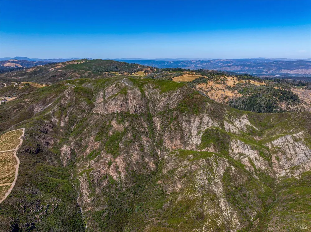 4420 Cavedale Road Glen Ellen, CA 95442