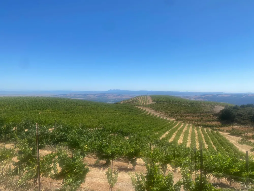 4420 Cavedale Road Glen Ellen, CA 95442