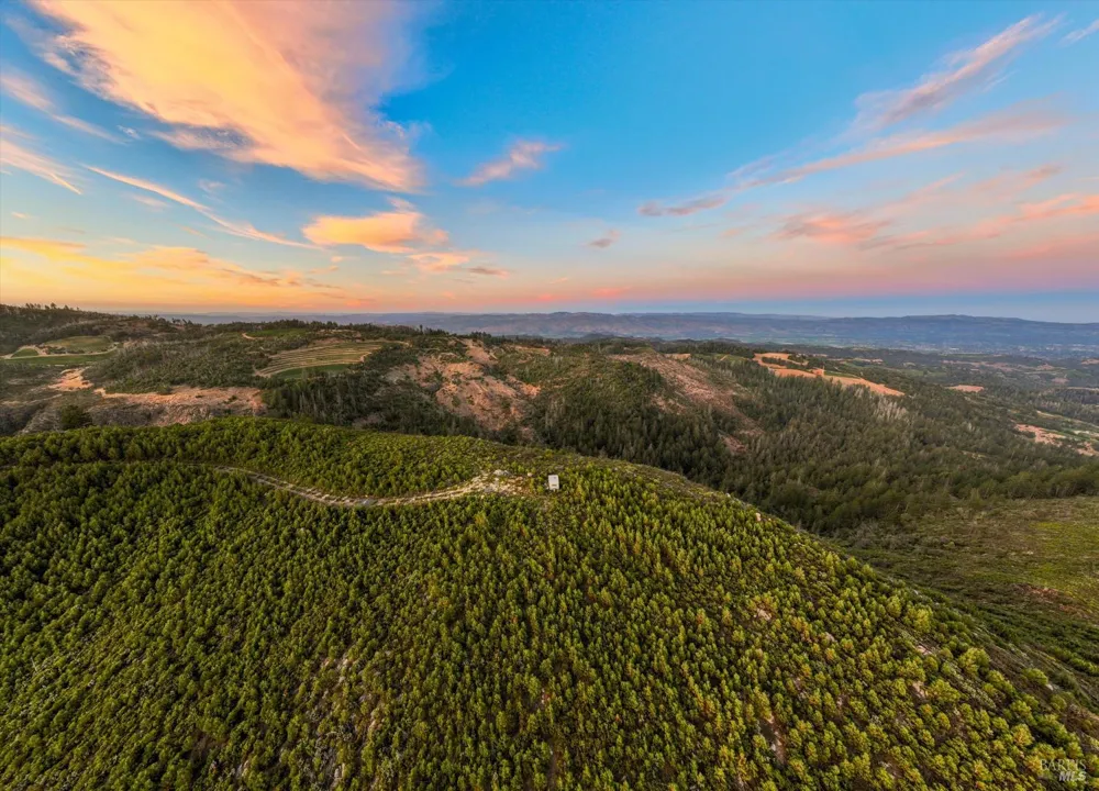 4420 Cavedale Road Glen Ellen, CA 95442