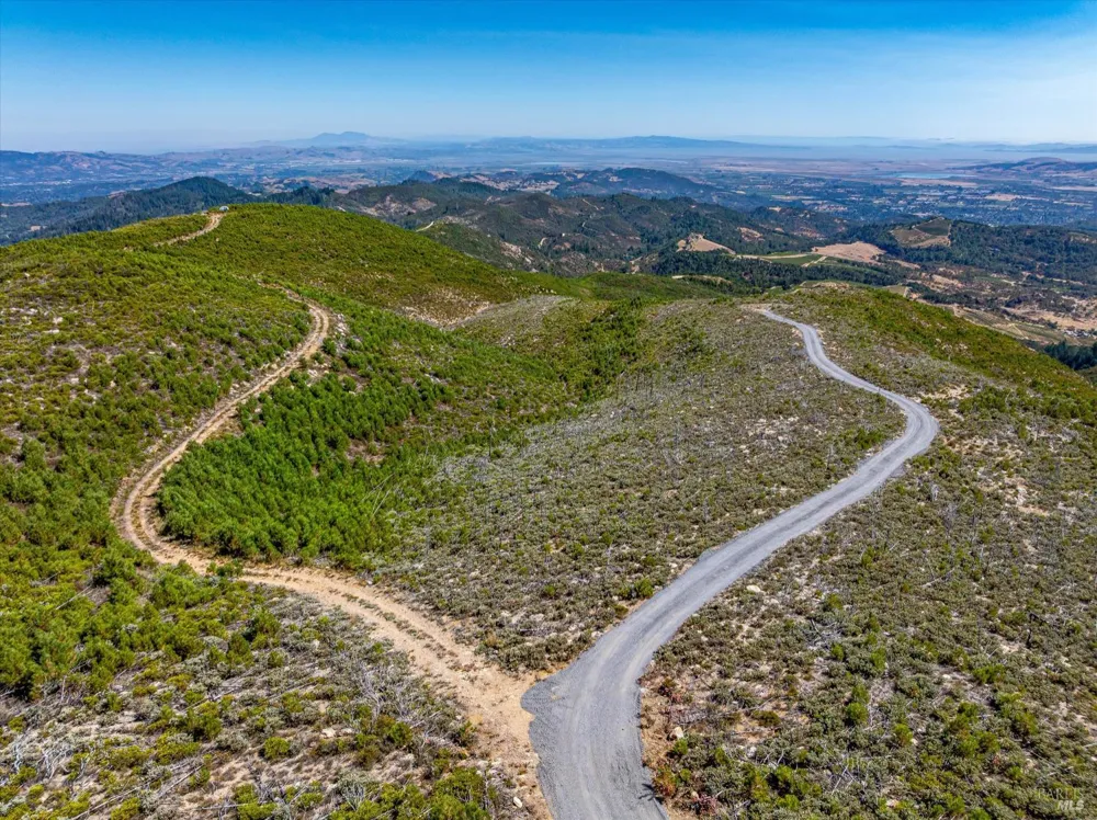 4420 Cavedale Road Glen Ellen, CA 95442