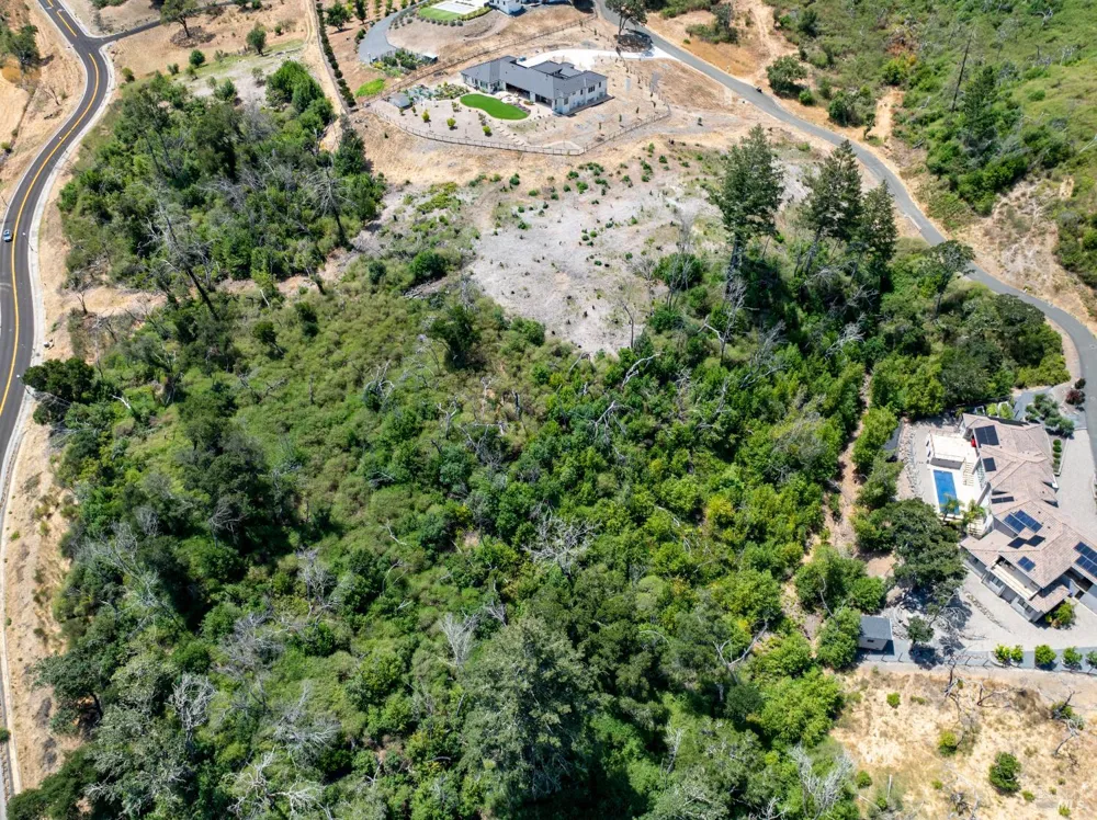 3926 Silver Fox Court Santa Rosa, CA 95403