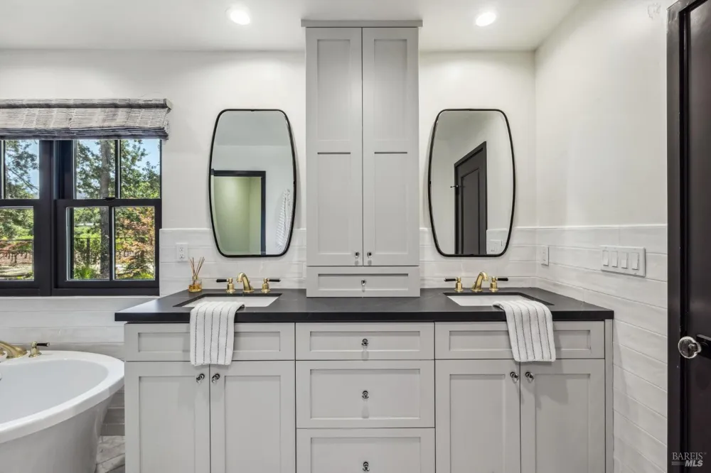 1929 Mora Avenue Calistoga, CA 94515