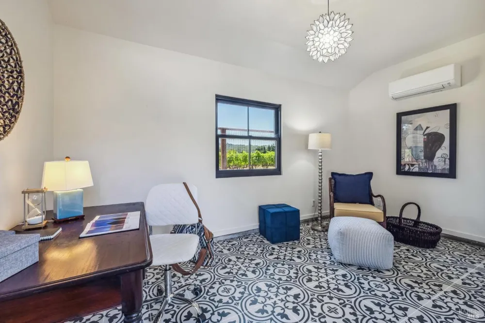 1929 Mora Avenue Calistoga, CA 94515